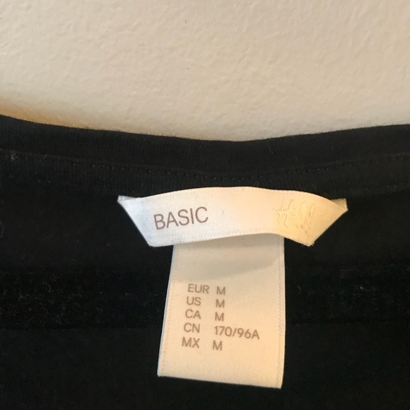 H&M basic black t shirt dress - Picture 2 of 3